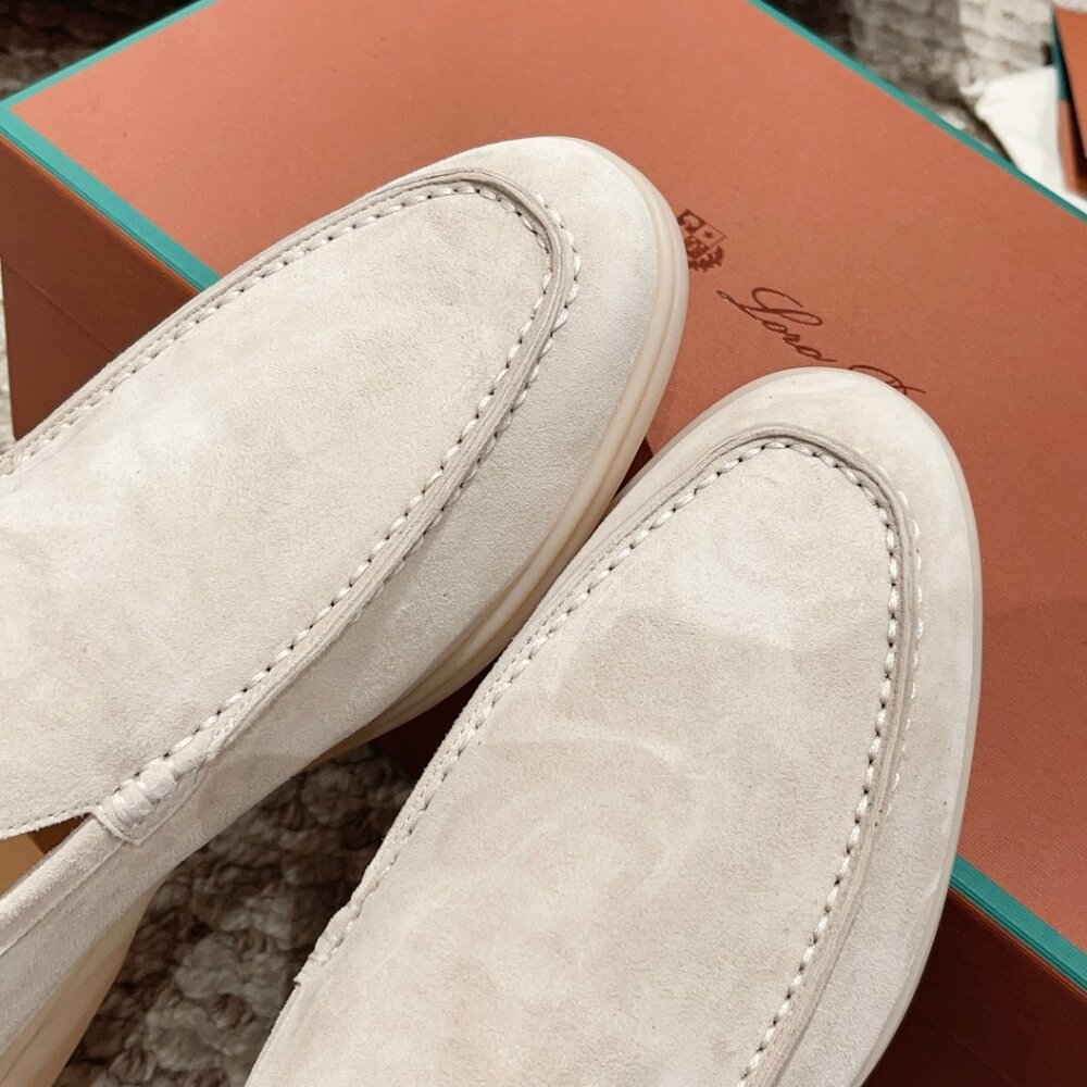 Loafers Classic Cream-Colored Flat Loafers - Picture 4 of 9